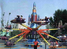 滎陽(yáng)市天龍游樂(lè)設(shè)備廠 大型游藝機(jī)與動(dòng)漫游藝用品全覽